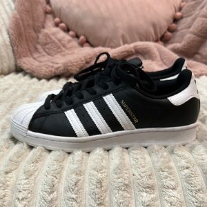 Adidas Superstar